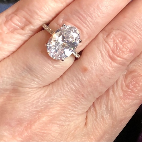 White Sapphire Oval 5 Ct SS 925 Engagement Ring - Picture 2 of 9